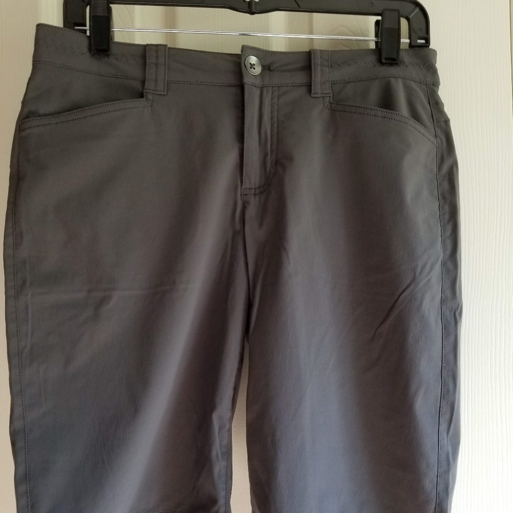 Eddie Bauer Shorts -- Size 4